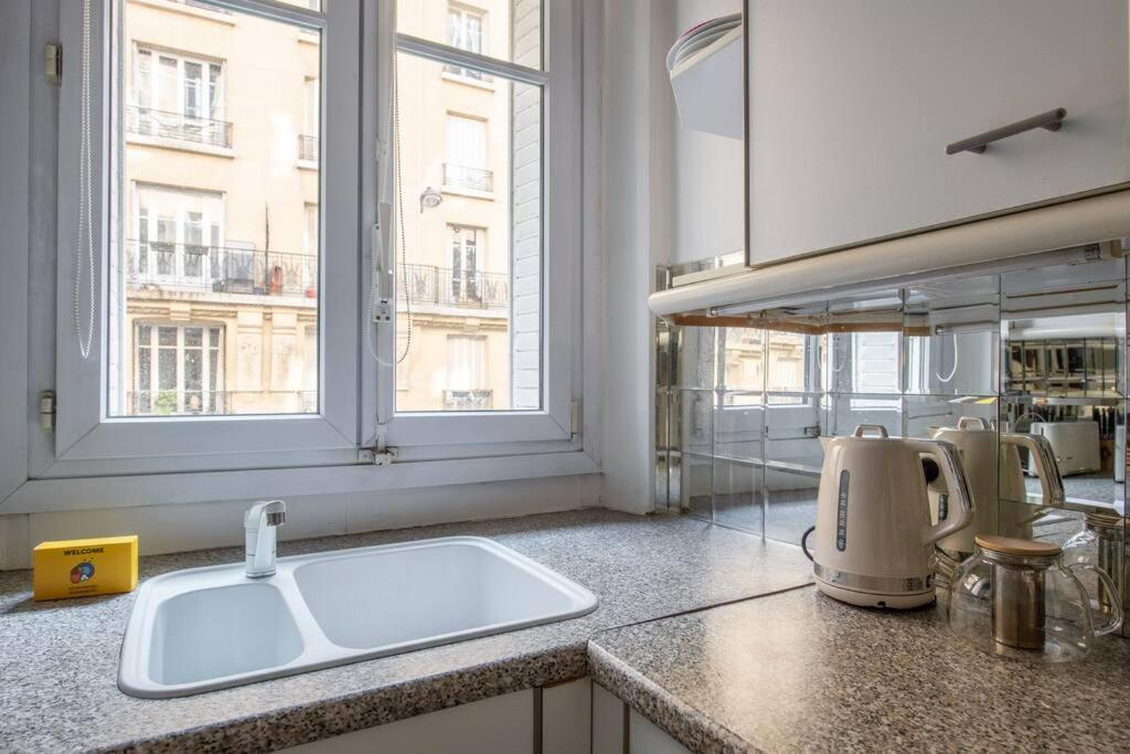 Appartamento Goujon - Cozy In Nation-picpus Neighborhood Parigi