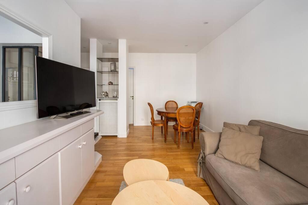 Appartamento Goujon - Cozy In Nation-picpus Neighborhood Parigi